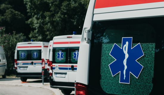 米脂救护车转运病人过路高速收费吗?